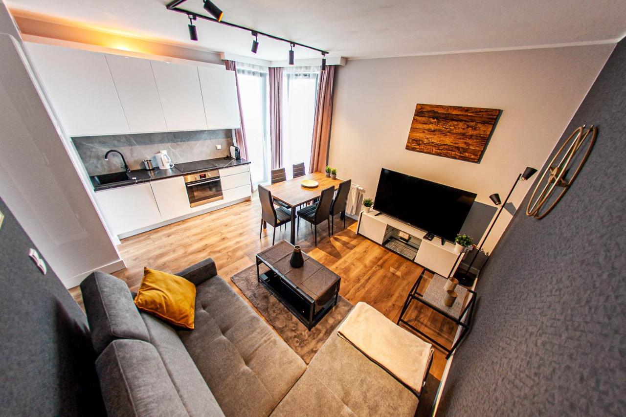Euro Apartments New Gardens Delux กดัญสก์ ภายนอก รูปภาพ