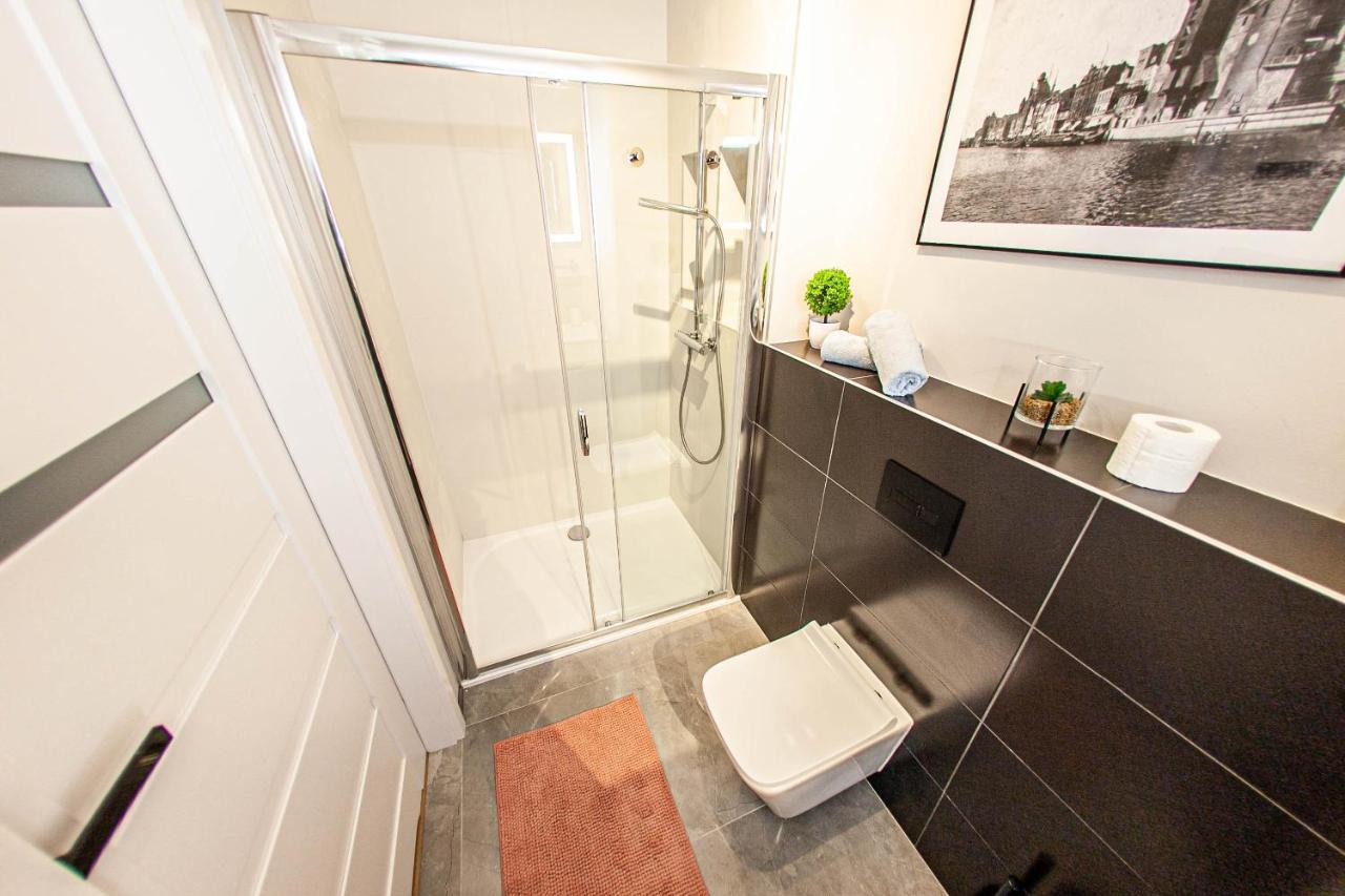 Euro Apartments New Gardens Delux กดัญสก์ ภายนอก รูปภาพ